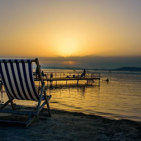 Bl Apartman By Hellobalatonlelle Apartamento Balatonlelle