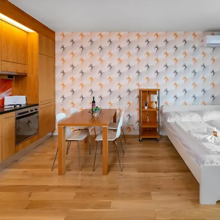 Bl Apartman By Hellobalatonlelle *