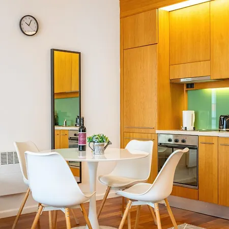 Apartamento Bl Apartman By Hellobalatonlelle *