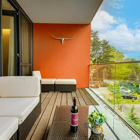 Bl Apartman By Hellobalatonlelle Apartamento *