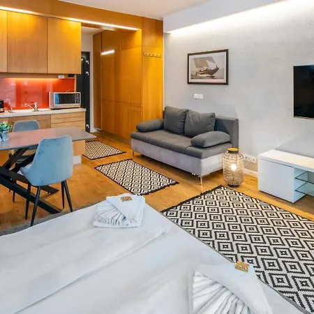 Bl Apartman By Hellobalatonlelle Apartamento Balatonlelle